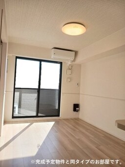 ゆったり過ごせる居間です