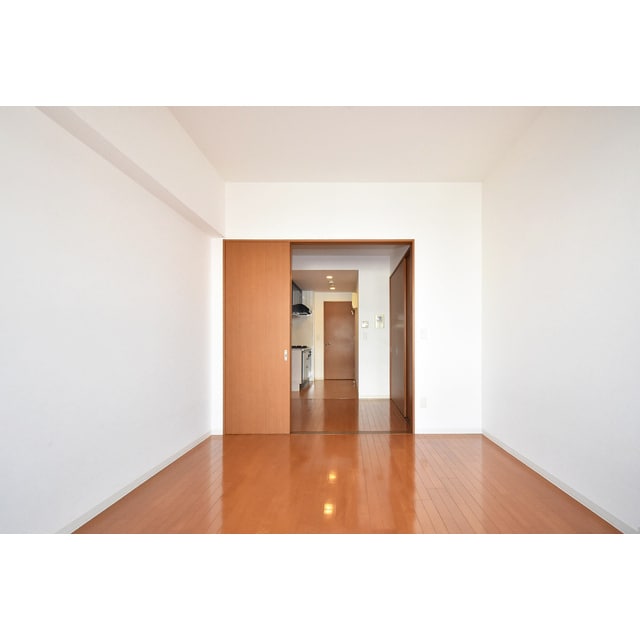  Gramercy Shirakawa Koen