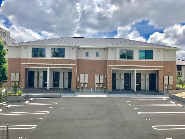 外観写真（昼） フェリース焼山