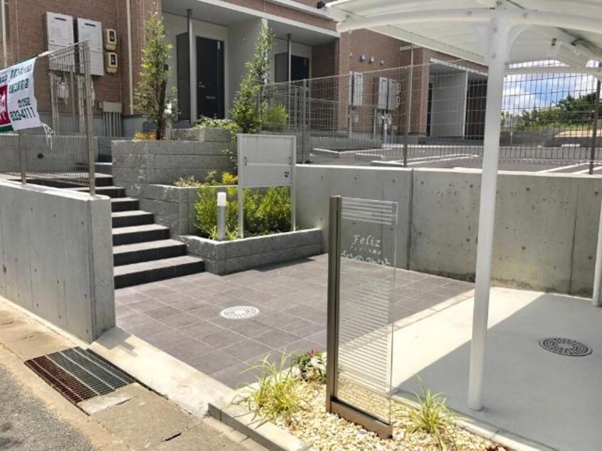 外観写真（昼） フェリース焼山