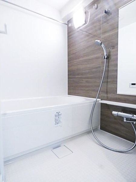  名古屋市営地下鉄東山線/新栄町駅 徒歩10分 8階 築6年