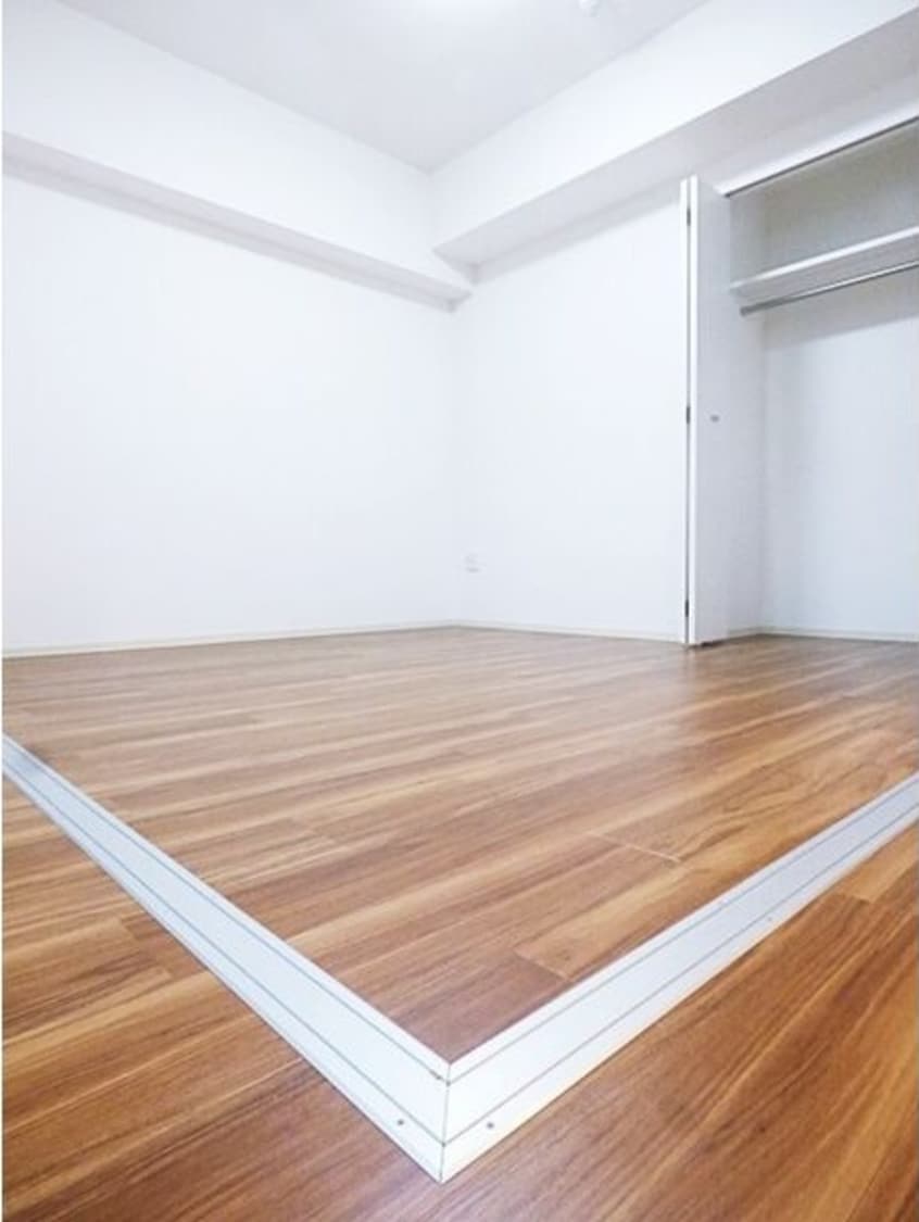  名古屋市営地下鉄東山線/新栄町駅 徒歩10分 8階 築6年