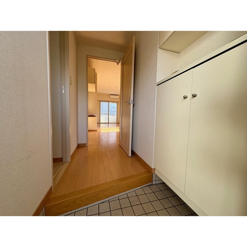 玄関 洲山サンヒルズ