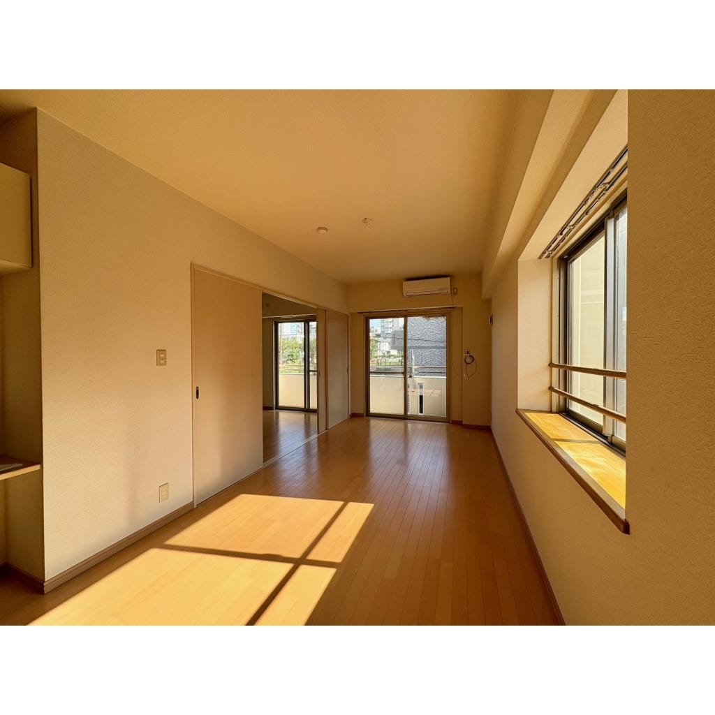 リビング 洲山サンヒルズ