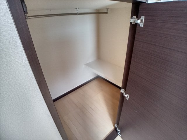 ウォークインクローゼット レオネクスト雄