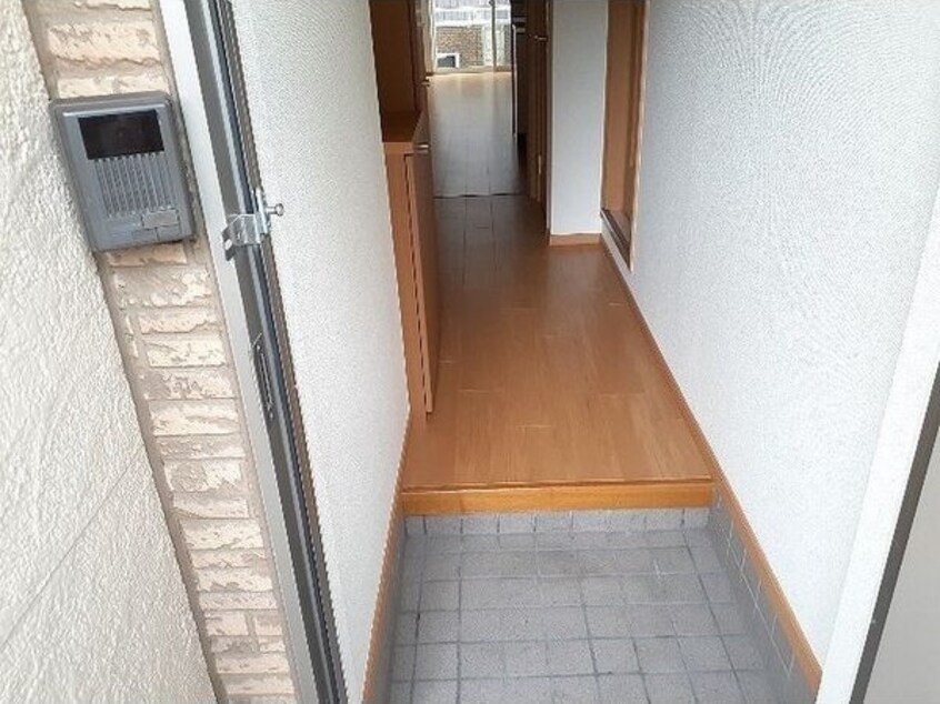  名古屋臨海高速鉄道<あおなみ線>/南荒子駅 徒歩8分 1階 築22年