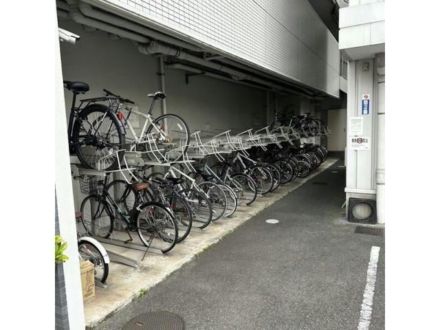 駐輪場 グレンパーク中島