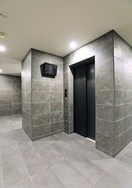  名古屋臨海高速鉄道<あおなみ線>/ささしまライブ駅 徒歩8分 5階 1年未満