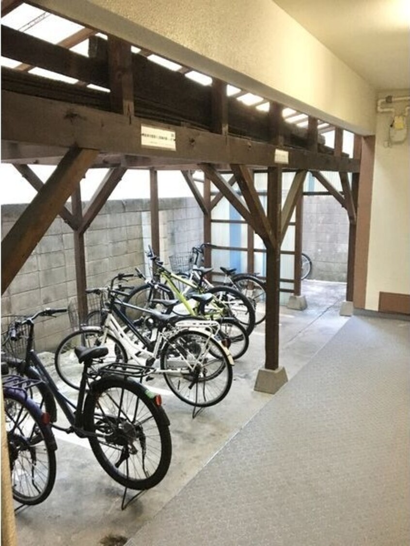  名古屋臨海高速鉄道<あおなみ線>/南荒子駅 徒歩13分 1階 築52年