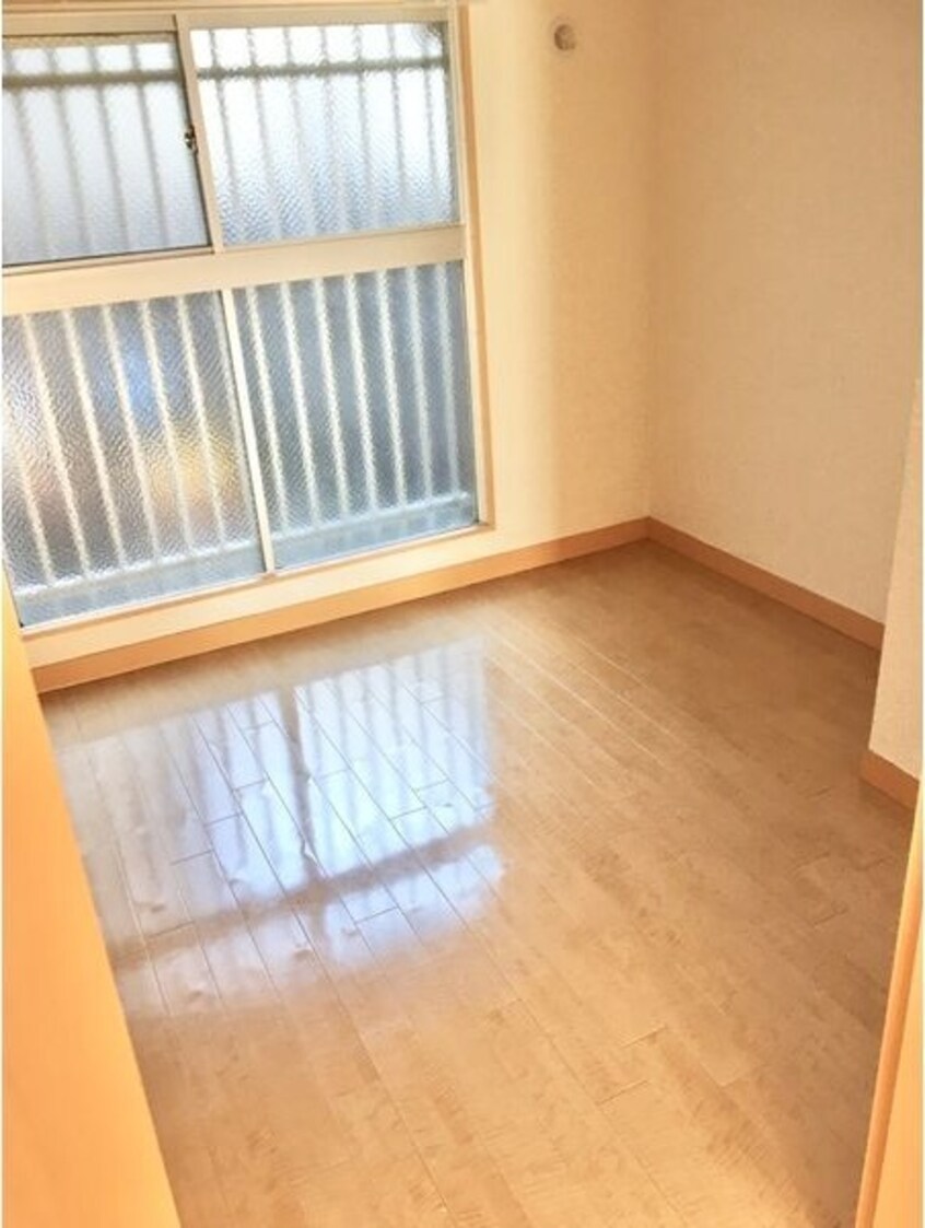  名古屋臨海高速鉄道<あおなみ線>/南荒子駅 徒歩13分 1階 築52年