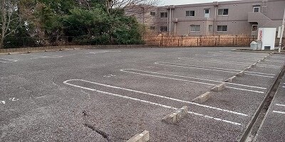 駐車場 レオパレス半田東Ａ