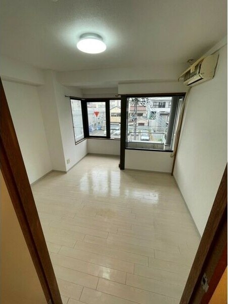  名古屋市営地下鉄東山線/新栄町駅 徒歩12分 3階 築33年