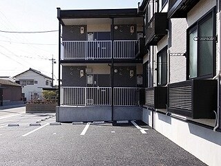 フラワーボックス設置 レオパレス緑が丘