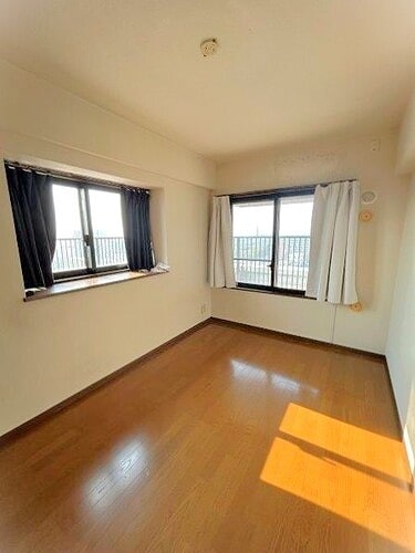 洋室約6.0畳(カーテンは撤去します) ライオンズマンション築地口弐番館