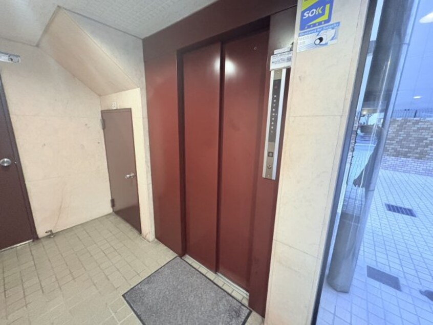  名古屋市営地下鉄鶴舞線/大須観音駅 徒歩2分 8階 築41年