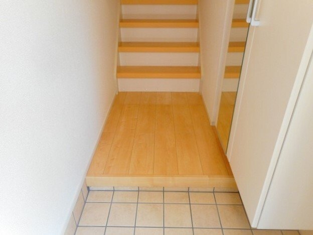  名古屋臨海高速鉄道<あおなみ線>/港北駅 バス14分七反野下車:停歩3分 2階 築10年