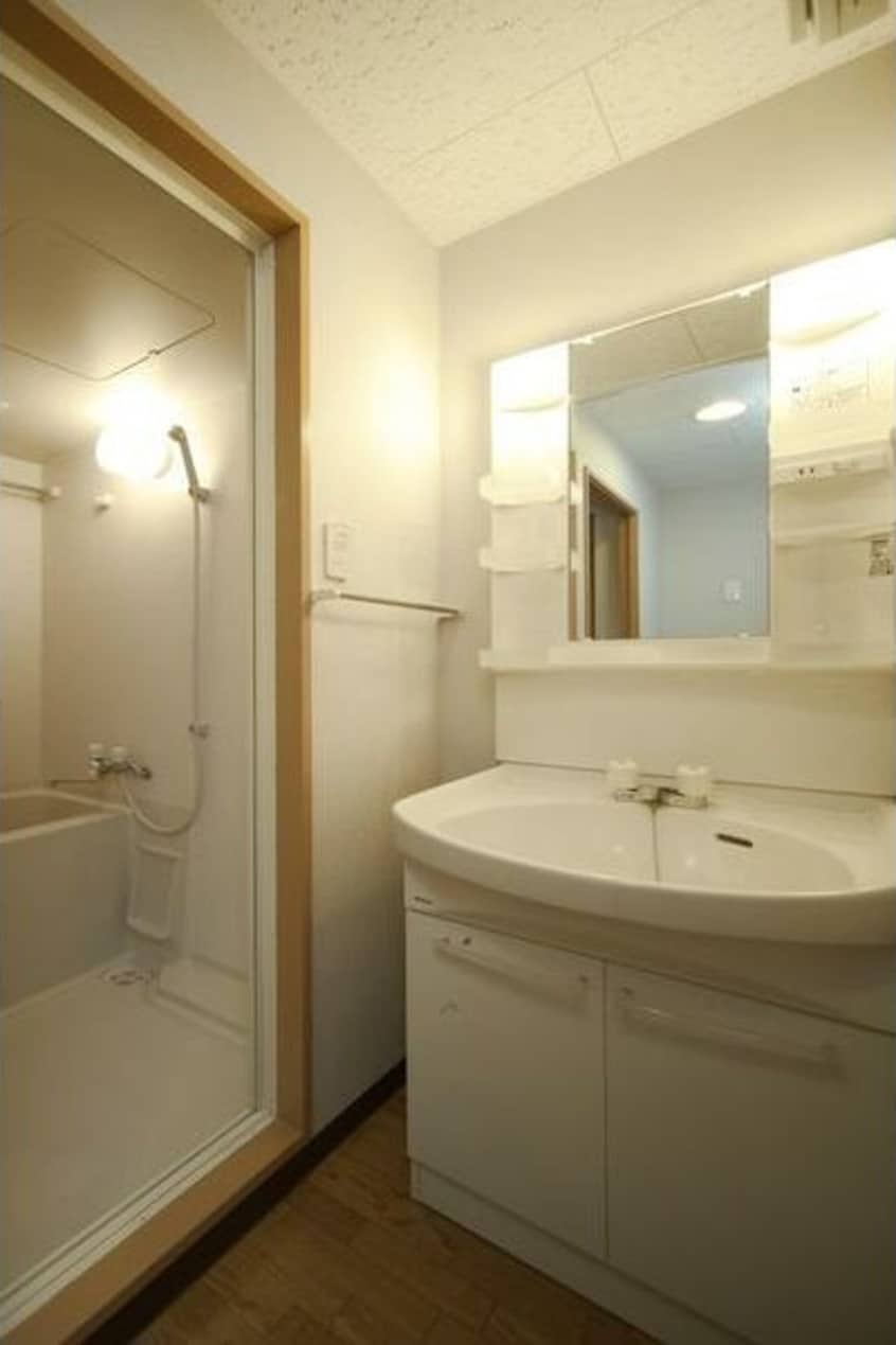  ウイステリア神宮西