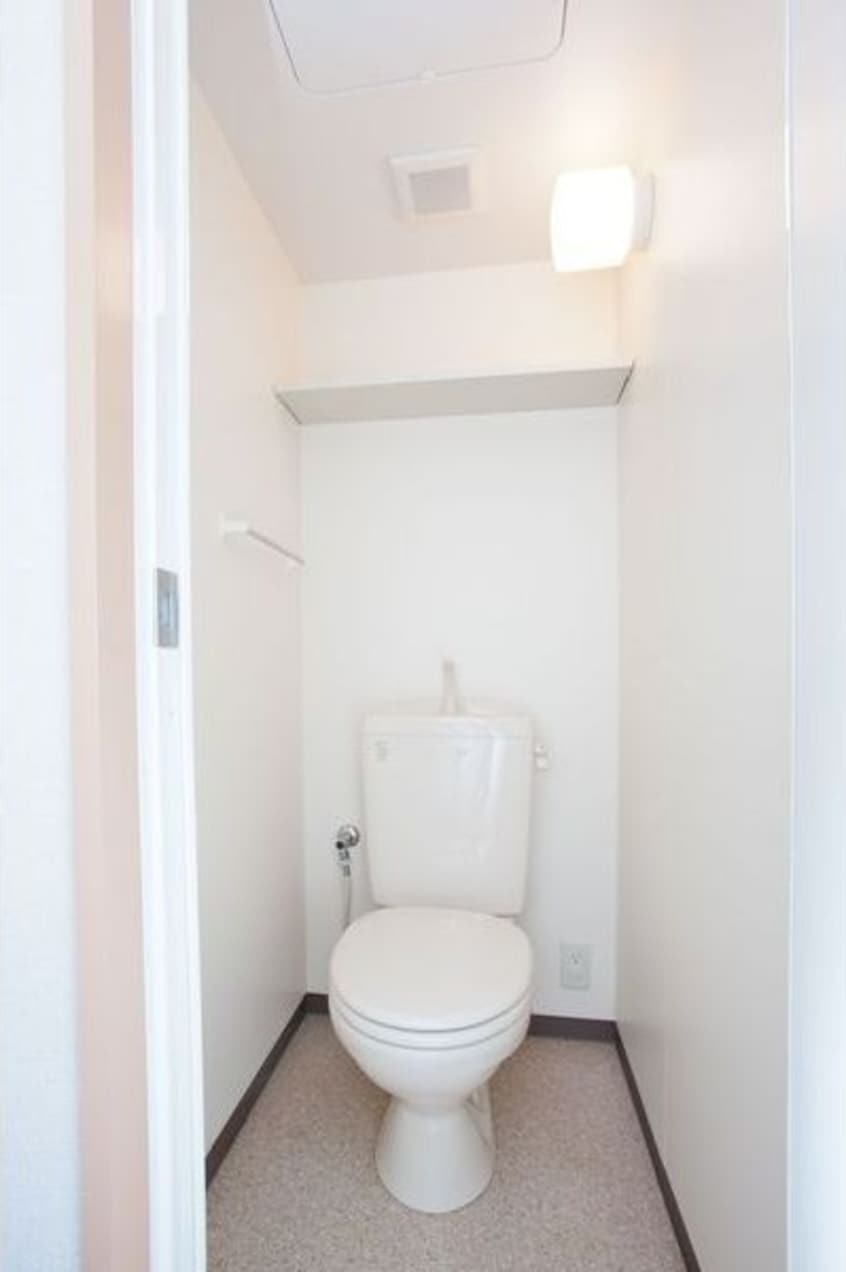  ウイステリア神宮西