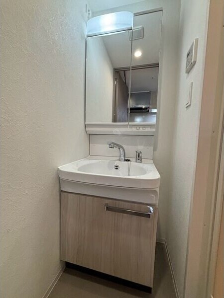  プレサンス吹上駅前エテルノ