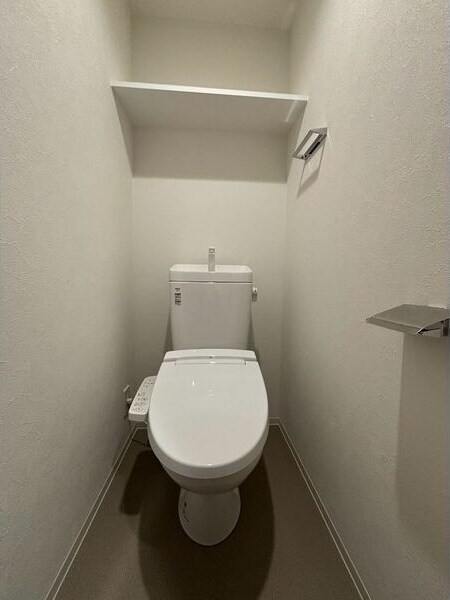  プレサンス吹上駅前エテルノ