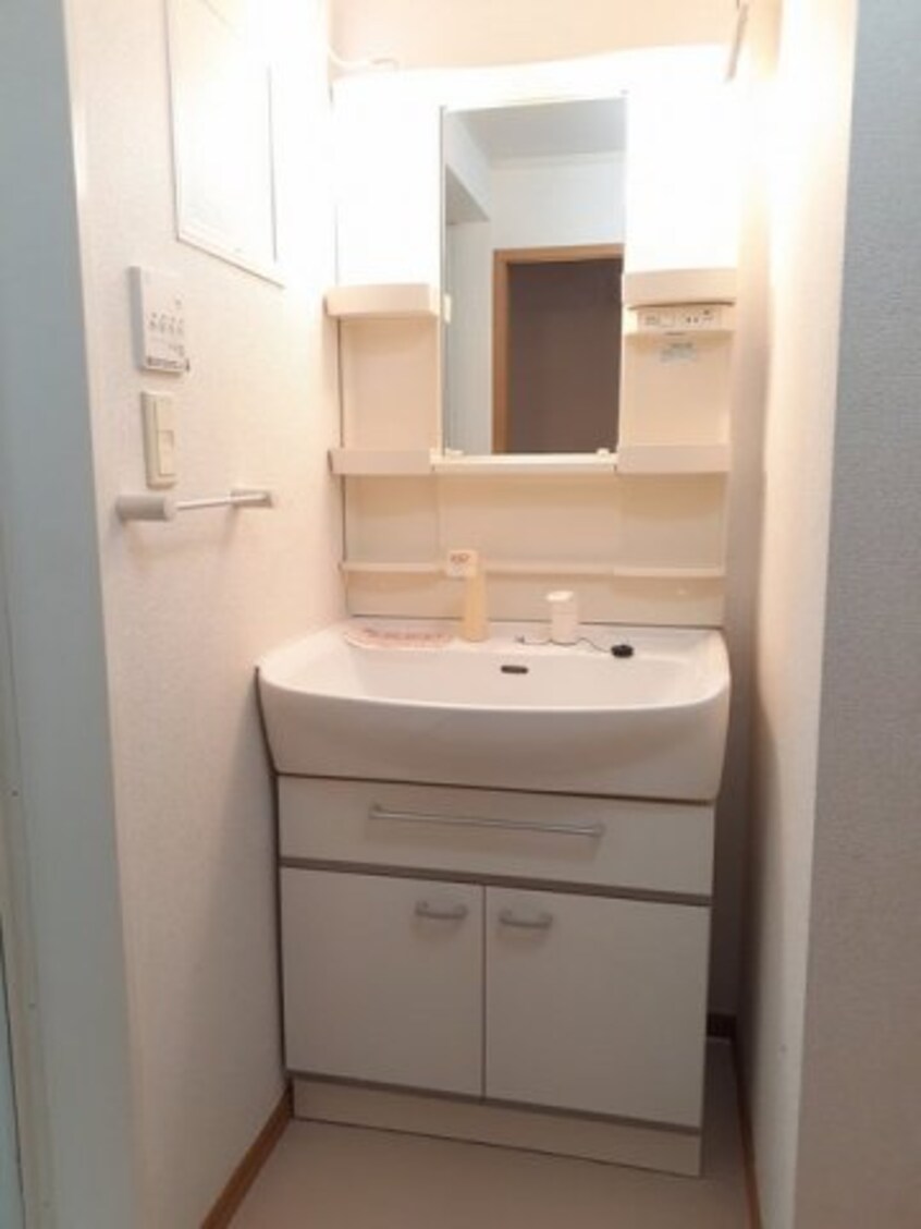  武豊線/乙川駅 徒歩12分 2階 築19年