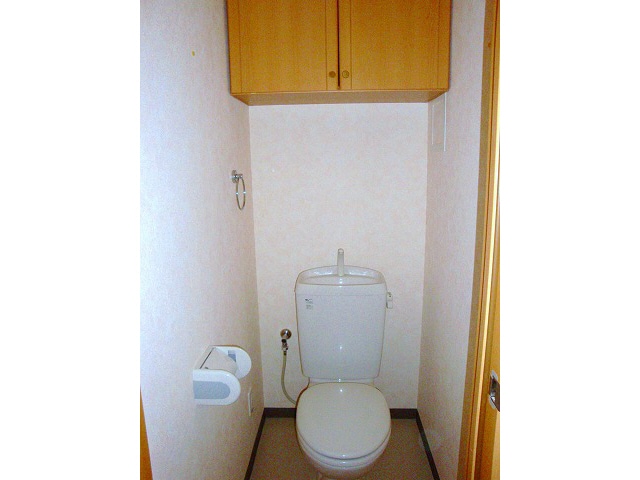 写真、間取図面などが現況と異なる場合は現況優先となります。 サプリーム若草