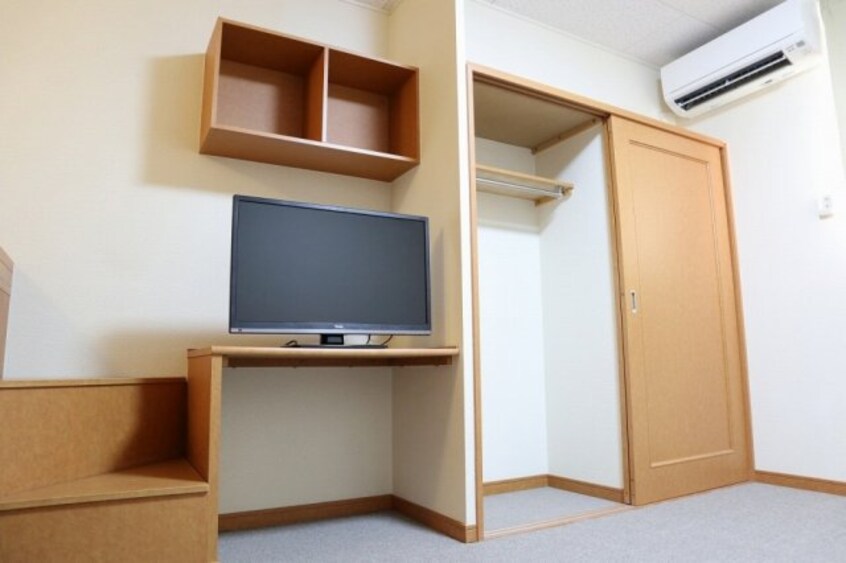  レオパレス緑花台