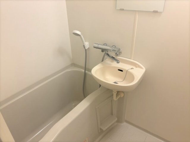  レオパレス緑花台