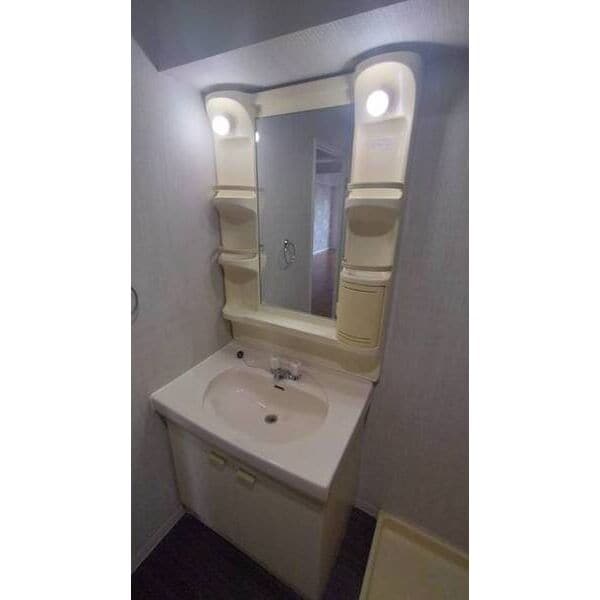  バロワール宝神