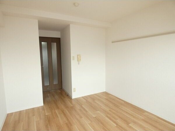  名古屋市営地下鉄名港線/六番町駅 徒歩8分 5階 築23年