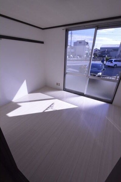  名古屋臨海高速鉄道<あおなみ線>/南荒子駅 徒歩12分 1階 築36年