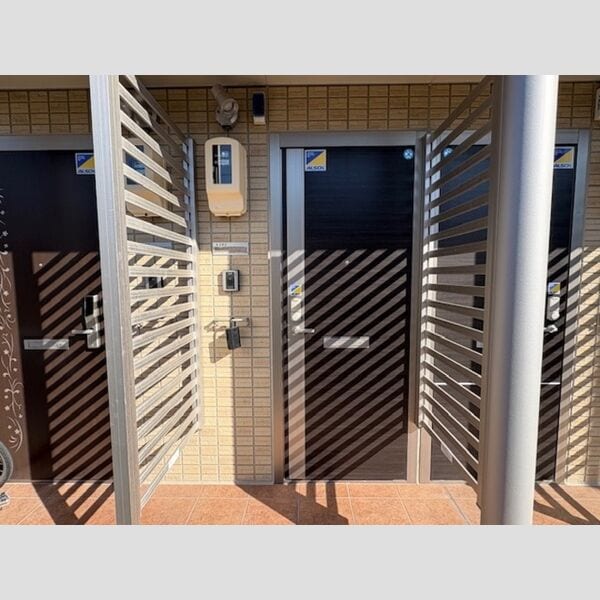  東海道本線/刈谷駅 バス28分日高2丁目下車:停歩10分 2階 築10年