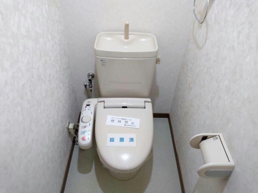 写真、間取図面などが現況と異なる場合は現況優先となります。 名鉄常滑線・空港線/名和駅 徒歩10分 2階 築23年