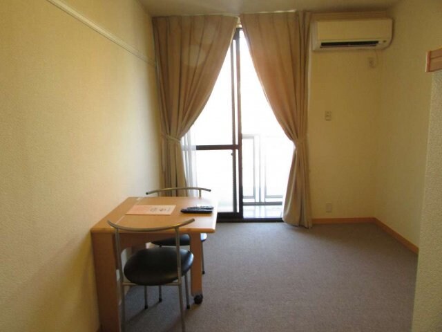  レオパレスマローネ