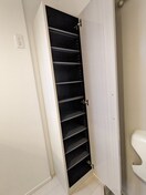 101号室シューズボックス リヒト