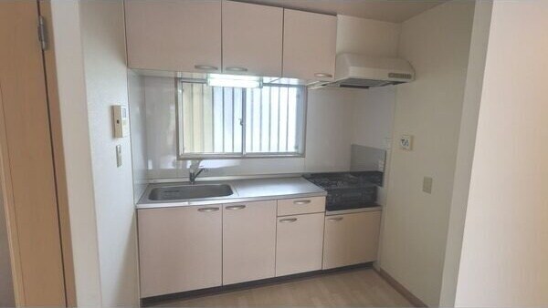 ※写真は同じマンションの違う部屋のものになります。 メゾン武田