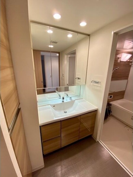  プレサンスロジェ鶴舞駅前