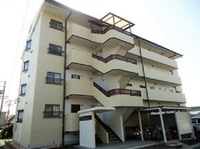 ファミーユ清須