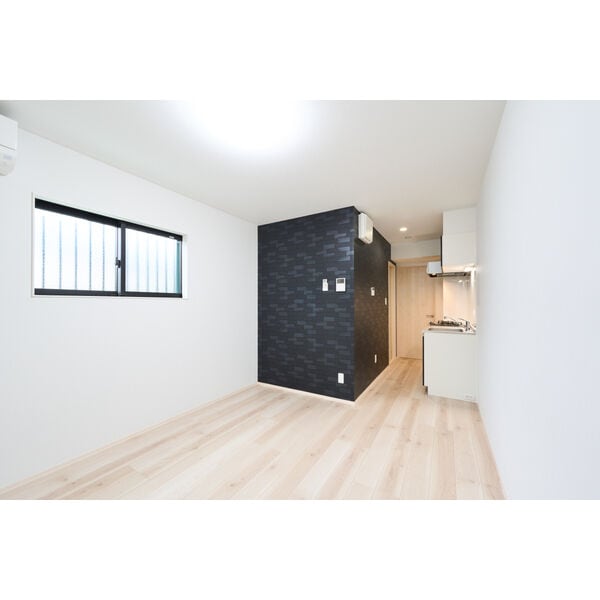  CRASTINE弥生町B棟