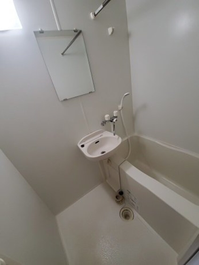  レオパレス新栄