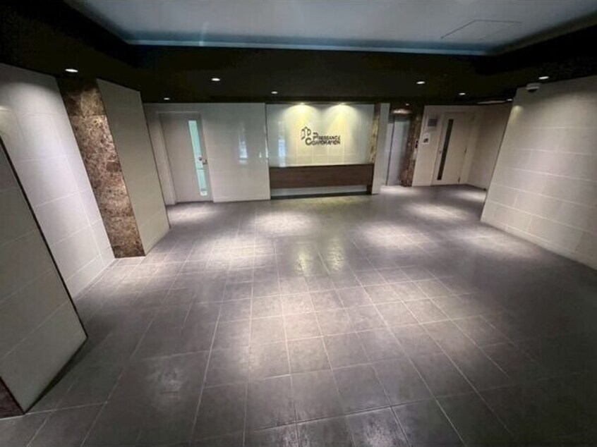  プレサンス丸の内城雅