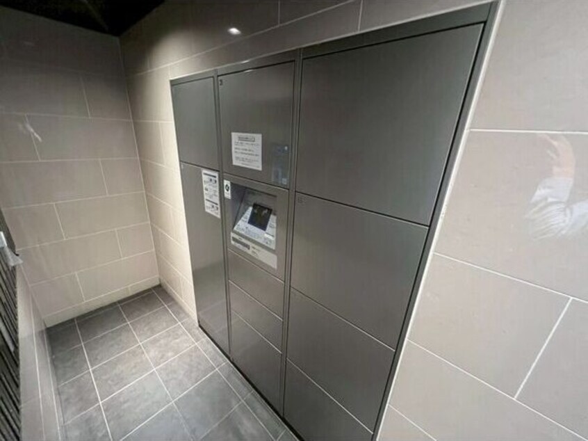  プレサンス丸の内城雅