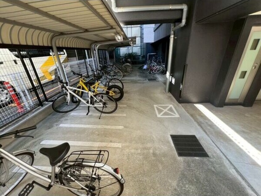  プレサンス丸の内城雅