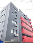 シロハイヌ門戸の外観