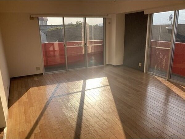  シロハイヌ門戸