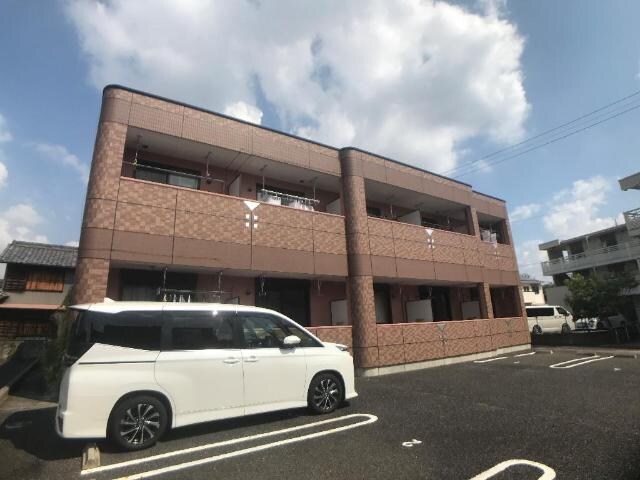 外観写真（昼） グローリエ・Ｎ