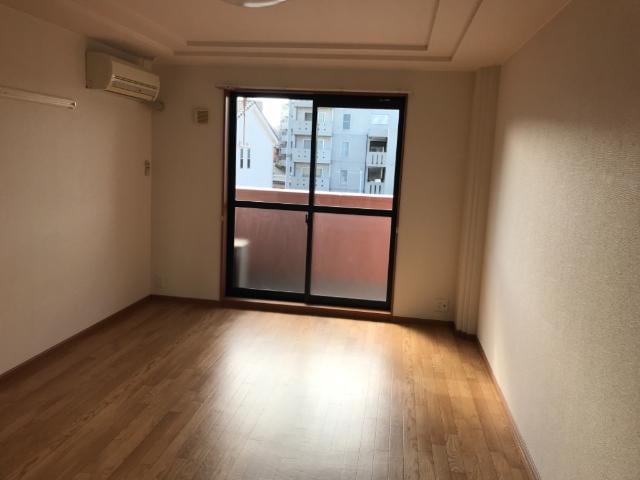 リビング グローリエ・Ｎ