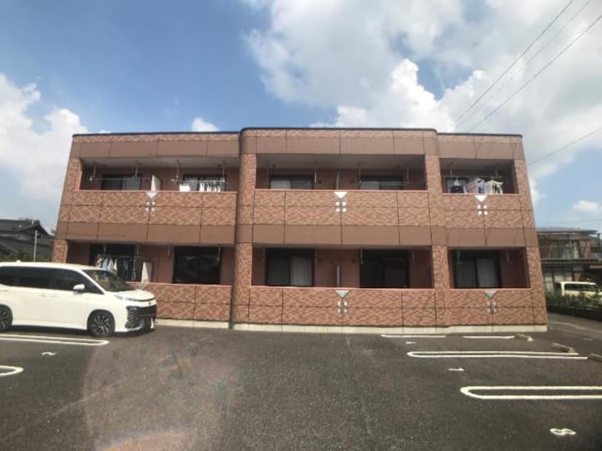 外観写真（昼） グローリエ・Ｎ