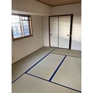  グランドヒルズ西川