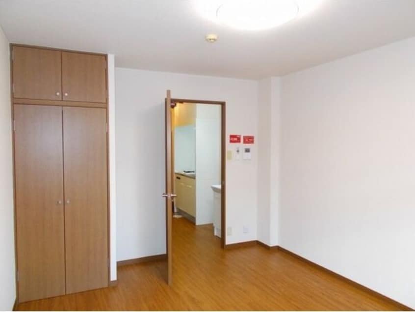  名古屋市営地下鉄名城線/茶屋ケ坂駅 徒歩8分 1階 築23年